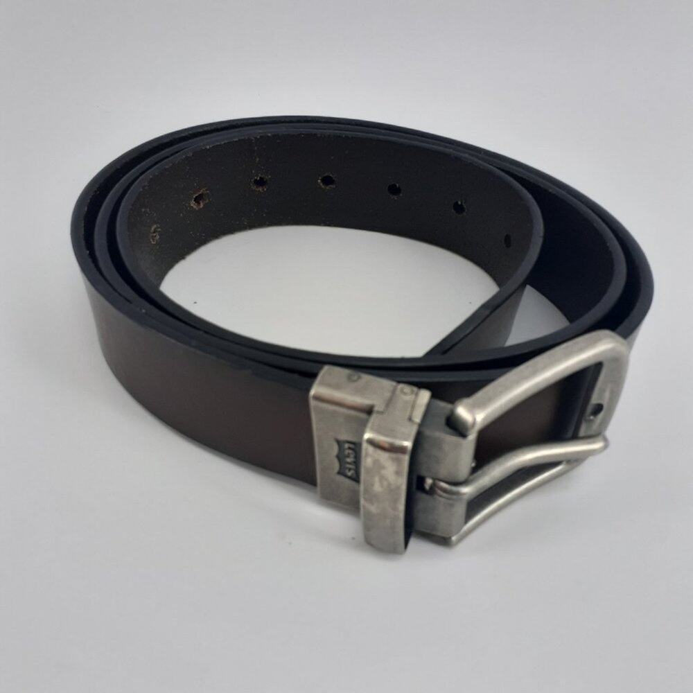 Levi's Men's Leather Dark Belt Brown Size 40 Silver Tone Single prong Buckle